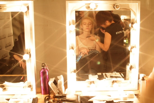 IMG_5291.JPG IMG_5289.JPG Ready to Wear Backstage Rosemount Australian Fashion Week Redken Style Team Photo by Reef Gaha