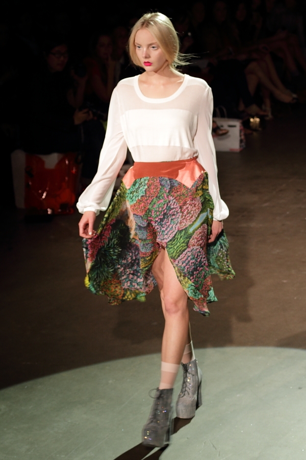 IMG_5498.JPG IMG_5454.JPG IMG_5289.JPG Stolen Girlfriends Club SS 11/12 Runway Rosemount Australian Fashion Week Photo by Reef Gaha