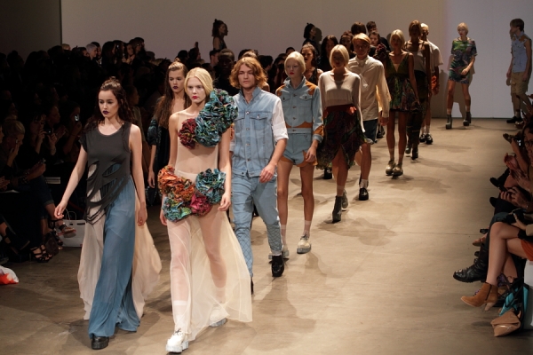 IMG_5575.JPG IMG_5454.JPG IMG_5289.JPG Stolen Girlfriends Club SS 11/12 Runway Rosemount Australian Fashion Week Photo by Reef Gaha